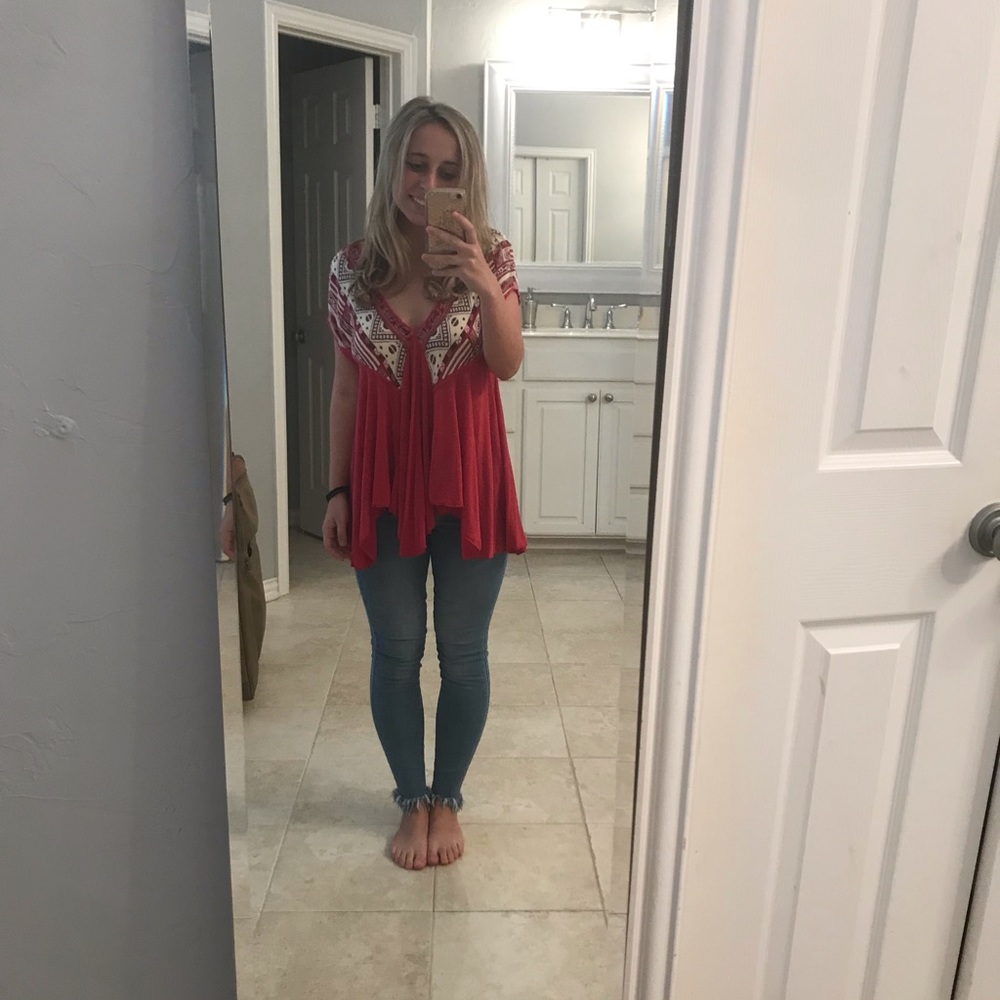 FREE PEOPLE flowy asymmetrical hem top